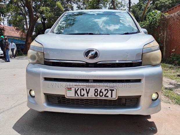 Toyota Voxy 2013 Silver - main view