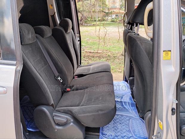 Toyota Voxy 2013 Silver - thumbnail 7