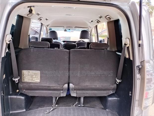 Toyota Voxy 2013 Silver - thumbnail 10