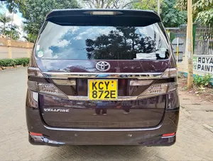 Toyota Vellfire 2013