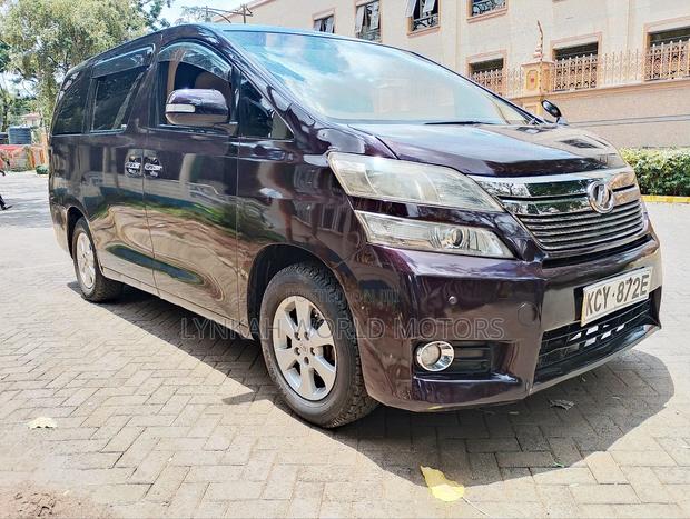 Toyota Vellfire 2013 - thumbnail 3