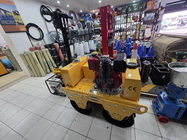 Vibratory Road Roller - main view