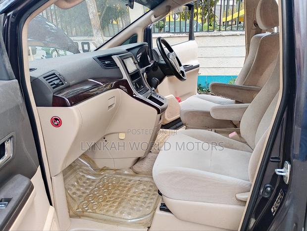 Toyota Vellfire 2013 - thumbnail 10