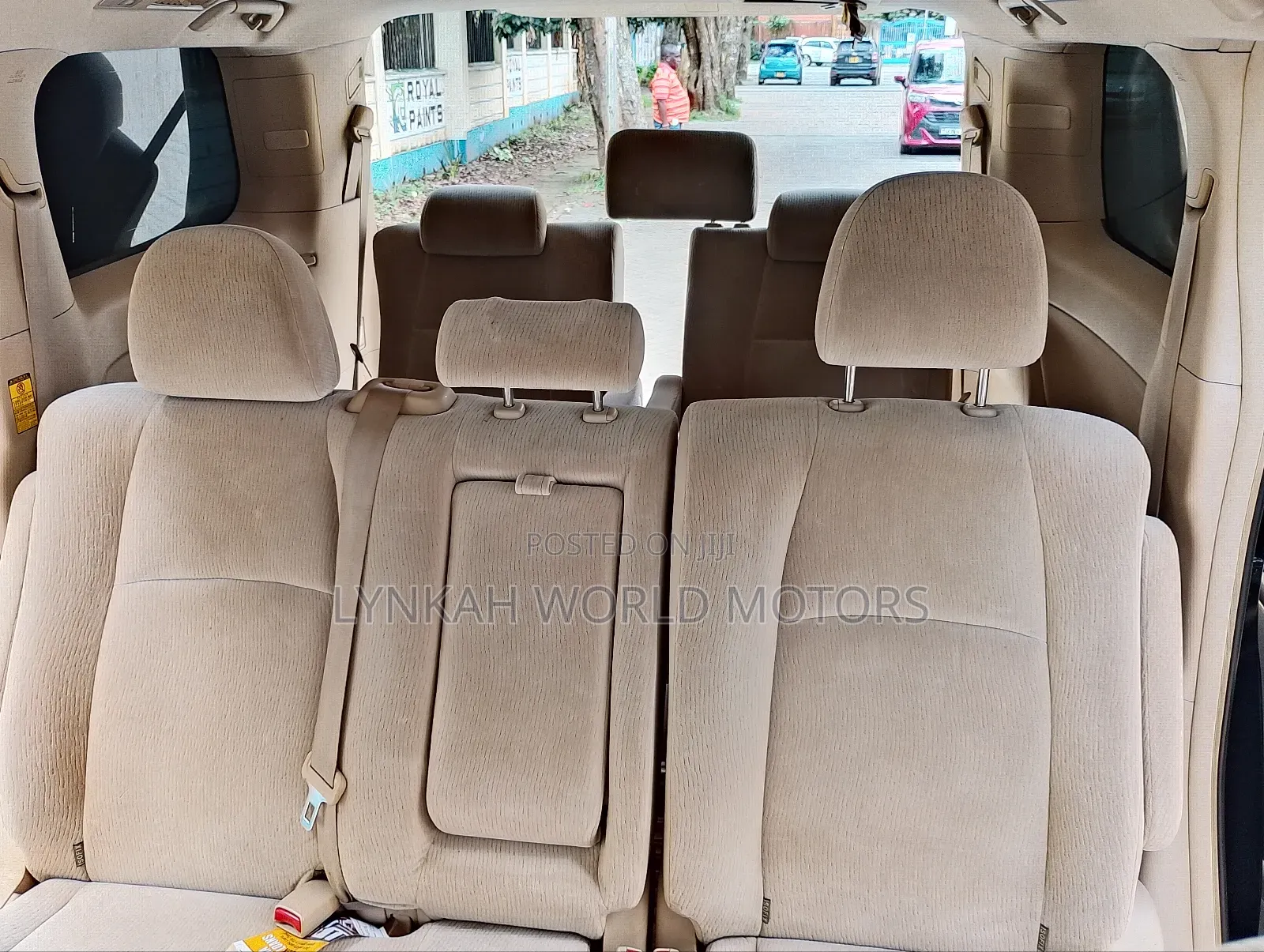Toyota Vellfire 2013