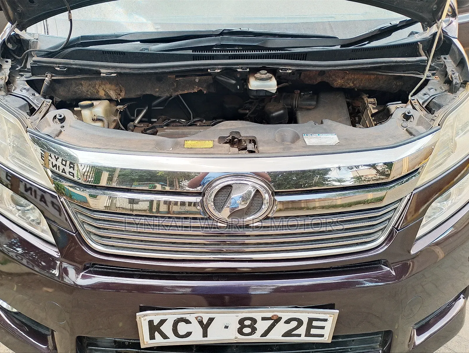 Toyota Vellfire 2013