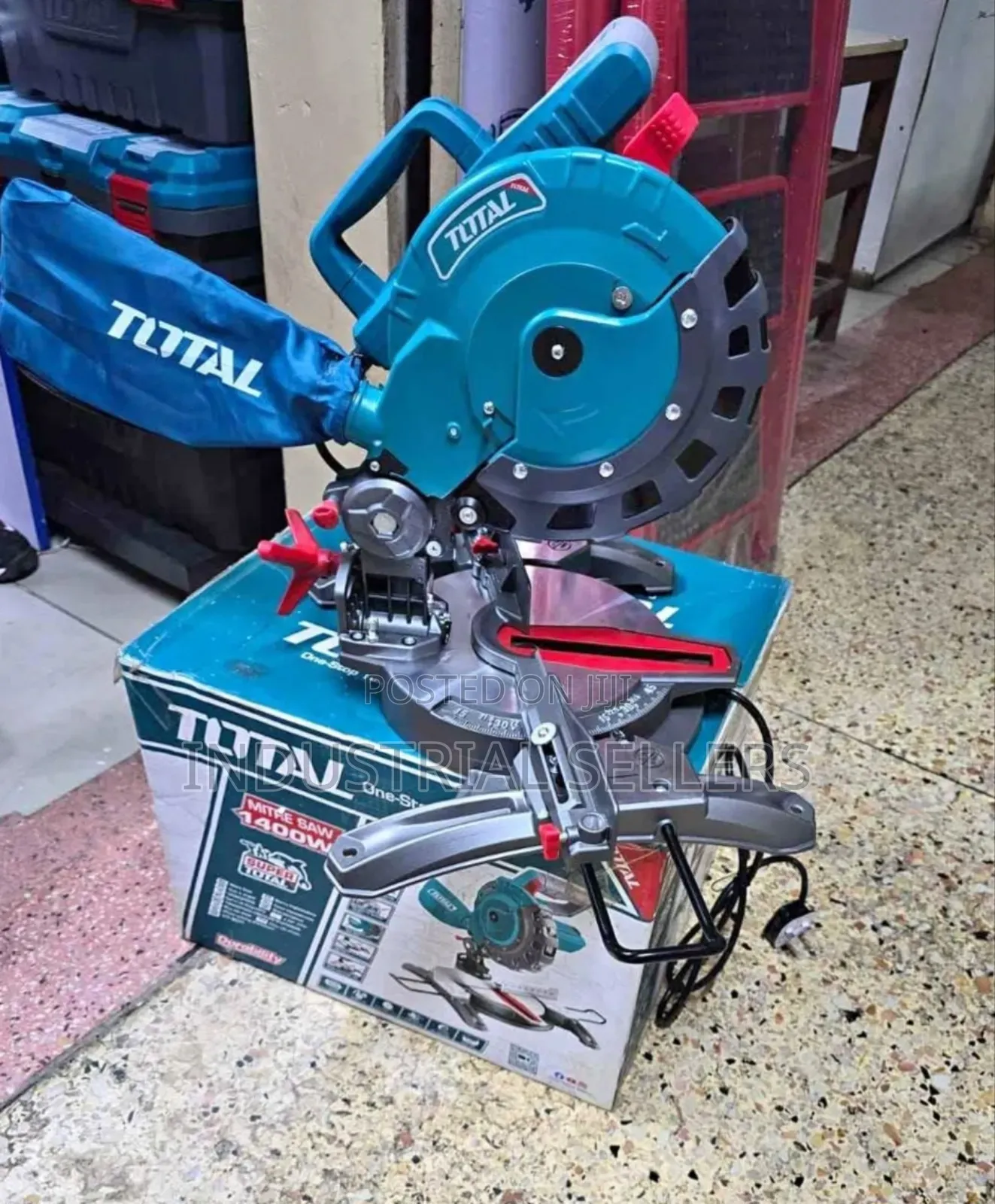 Best Total 1400w Mitre Saw