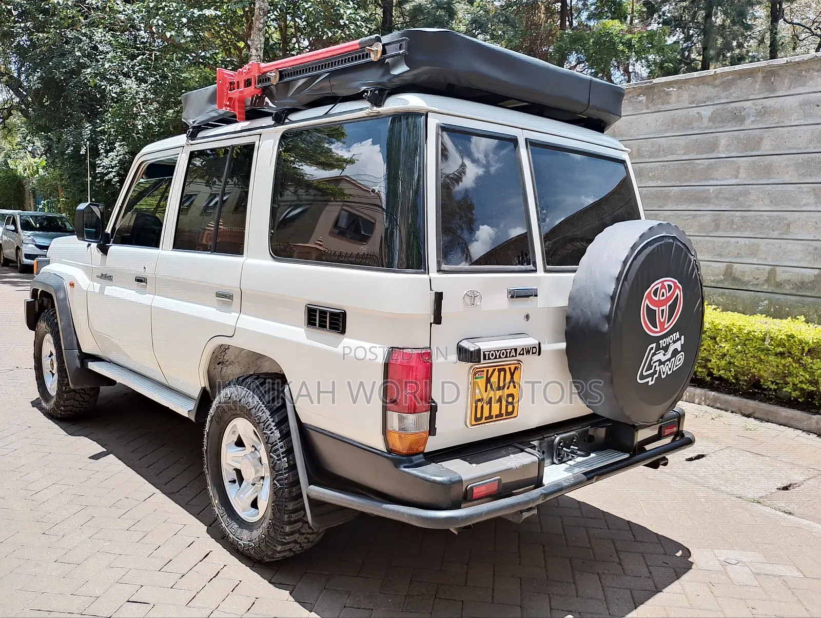 Toyota HiAce 2014 White