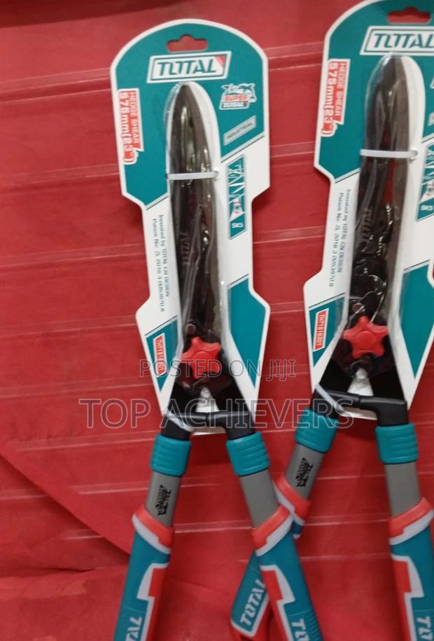 Hedge Shears/Total Hedge Shears