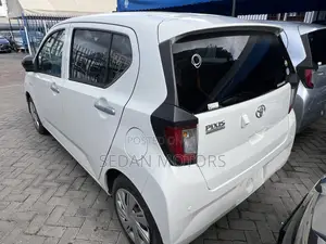 Daihatsu Mira 2019 Off white