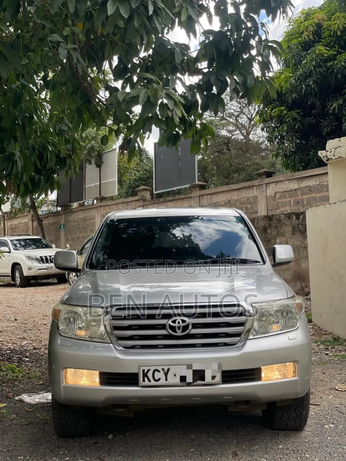 Toyota Land Cruiser 4.5 V8 TD STD 2011 Silver