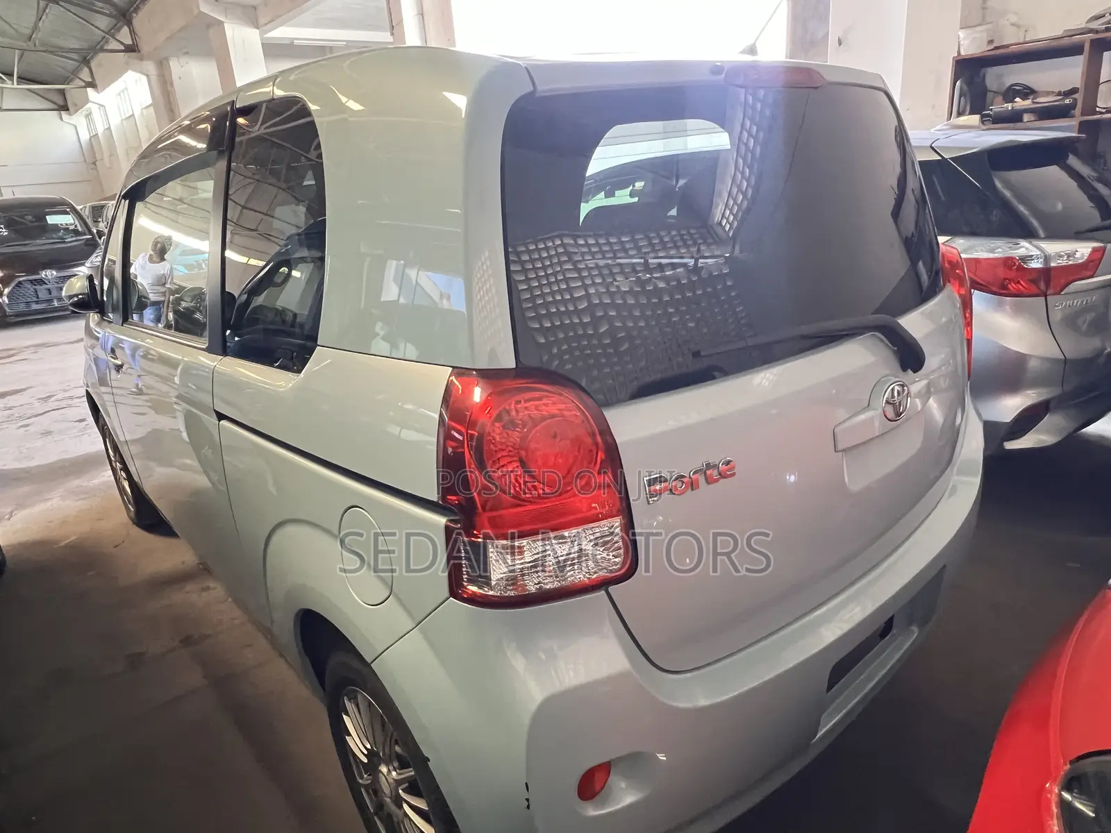 Toyota Porte 2019 Blue