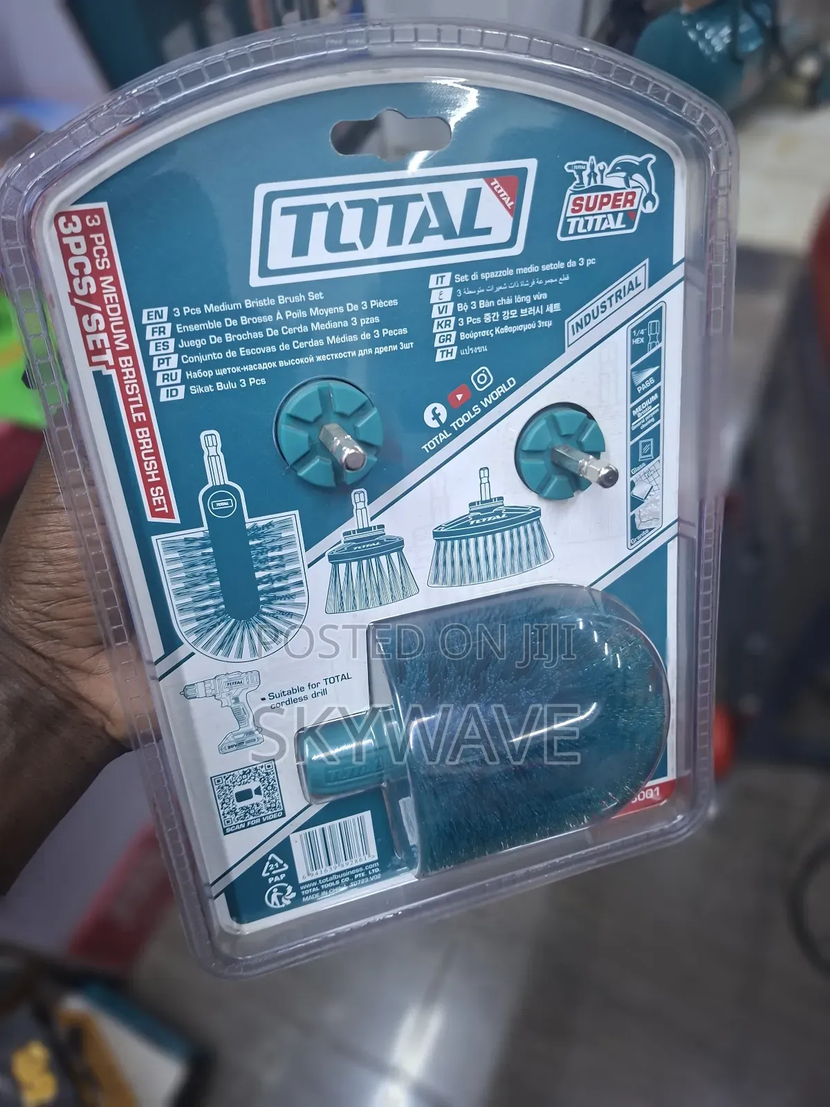 Total Cleaning Brush