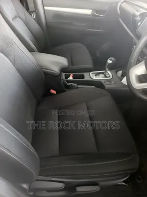 Toyota Hilux 2019 White