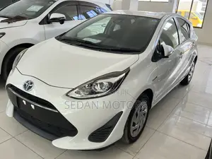 Toyota Aqua 2019 White