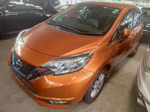 Nissan Note 2018 Orange