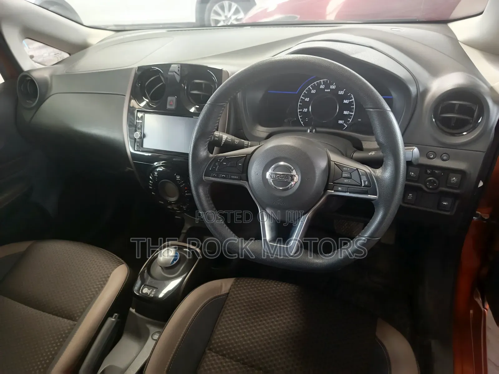 Nissan Note 2018 Orange