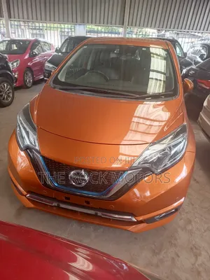 Nissan Note 2018 Orange