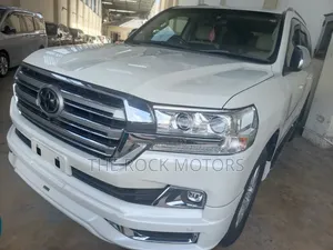 Toyota Land Cruiser Prado 2018 White