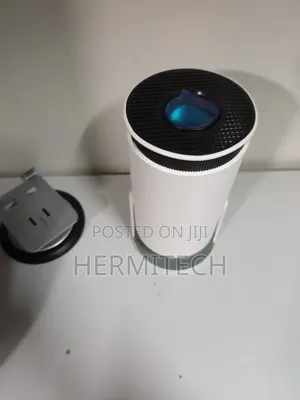 Ultra Hd High Dynamic Range LCD Projector Hy 300