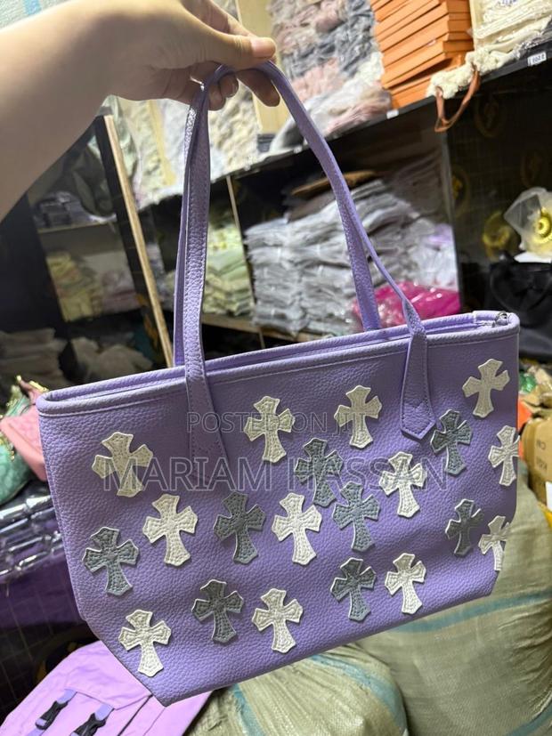 Handbags, Tote Bags - thumbnail 5