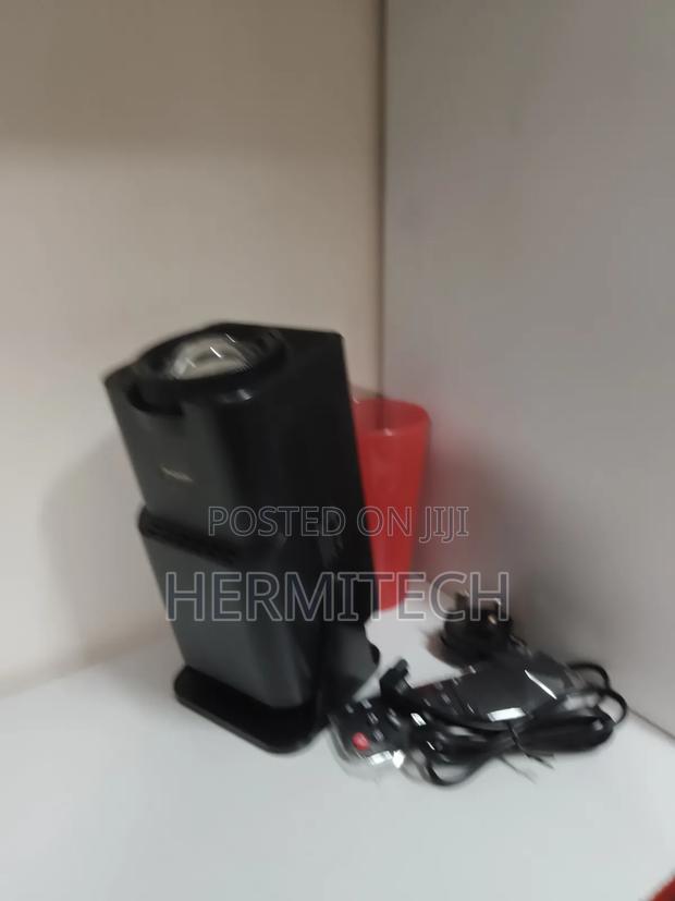 High Definition Entertainment Hy 320 Projector - main view