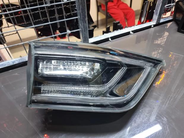 Toyota Harrier 2015 Boot Lights Left