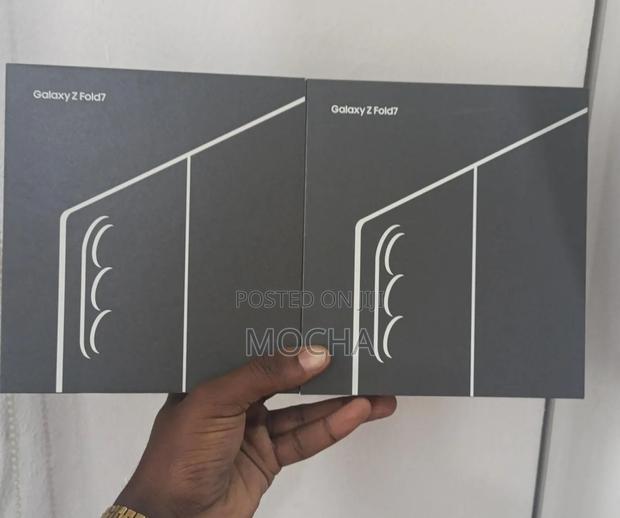 New Samsung Galaxy Z Fold7 256 GB Black - thumbnail 2
