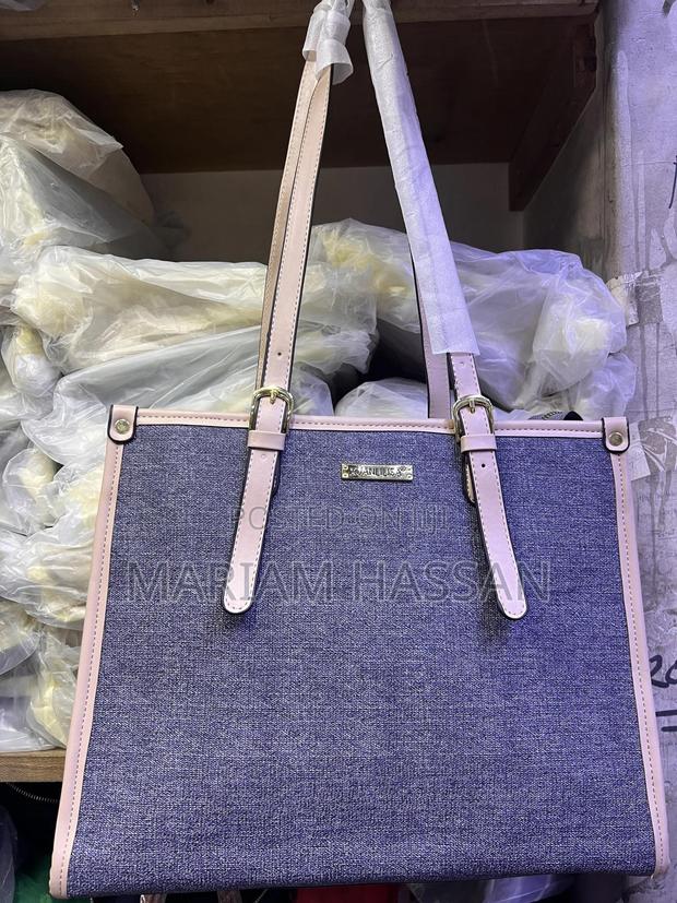 Handbags/ Luggages - thumbnail 3