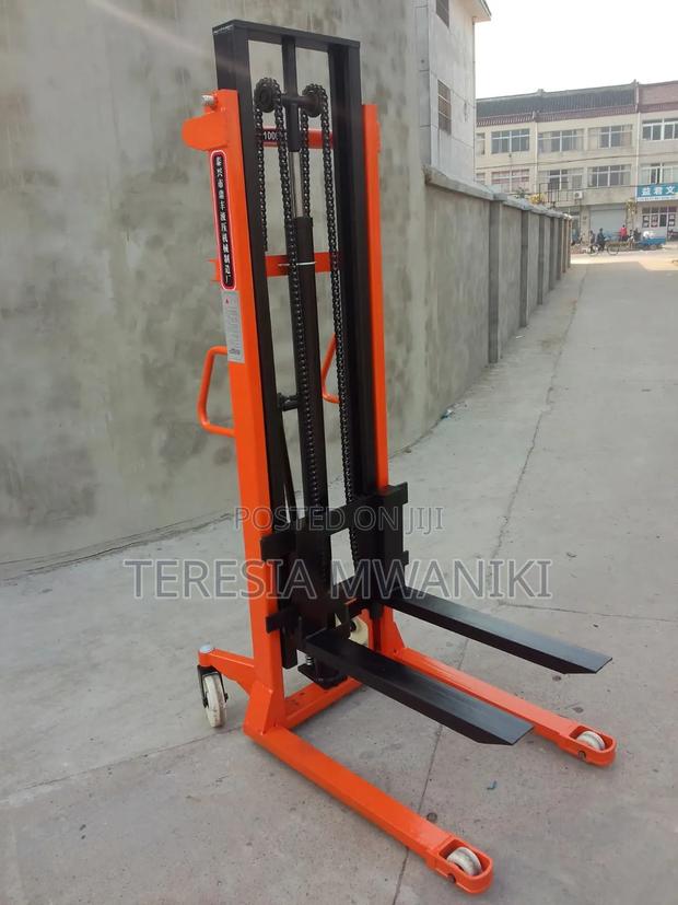 Manual Stacker.