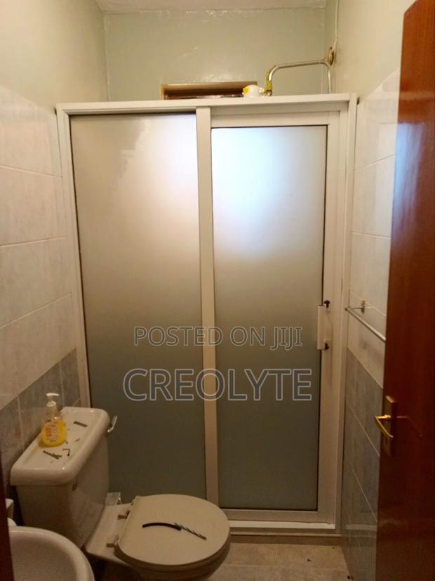 Sliding Door - thumbnail 2