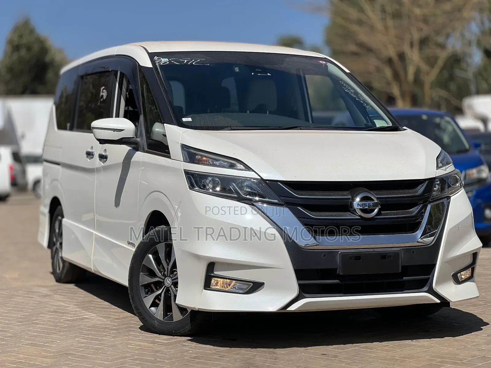 Nissan Serena 2018 White
