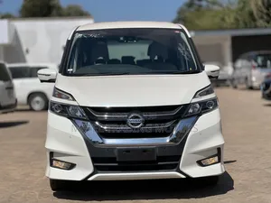 Nissan Serena 2018 White