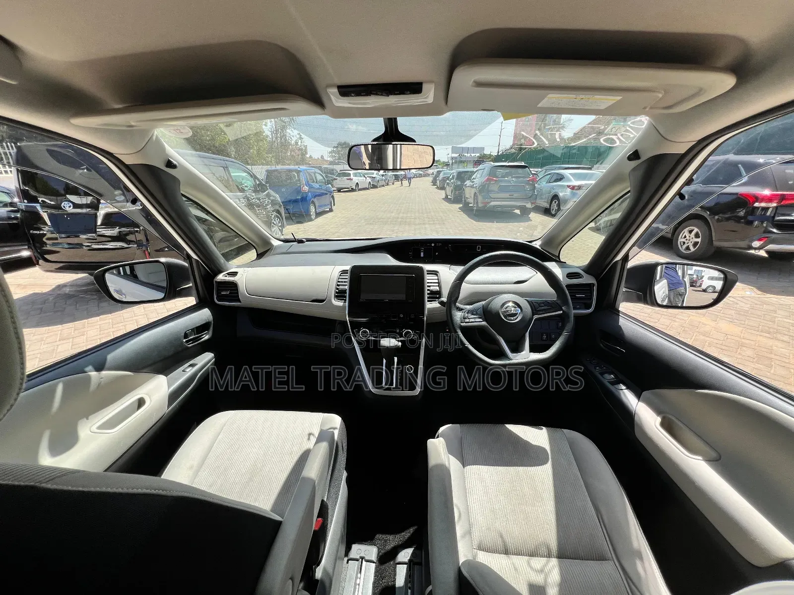 Nissan Serena 2018 White