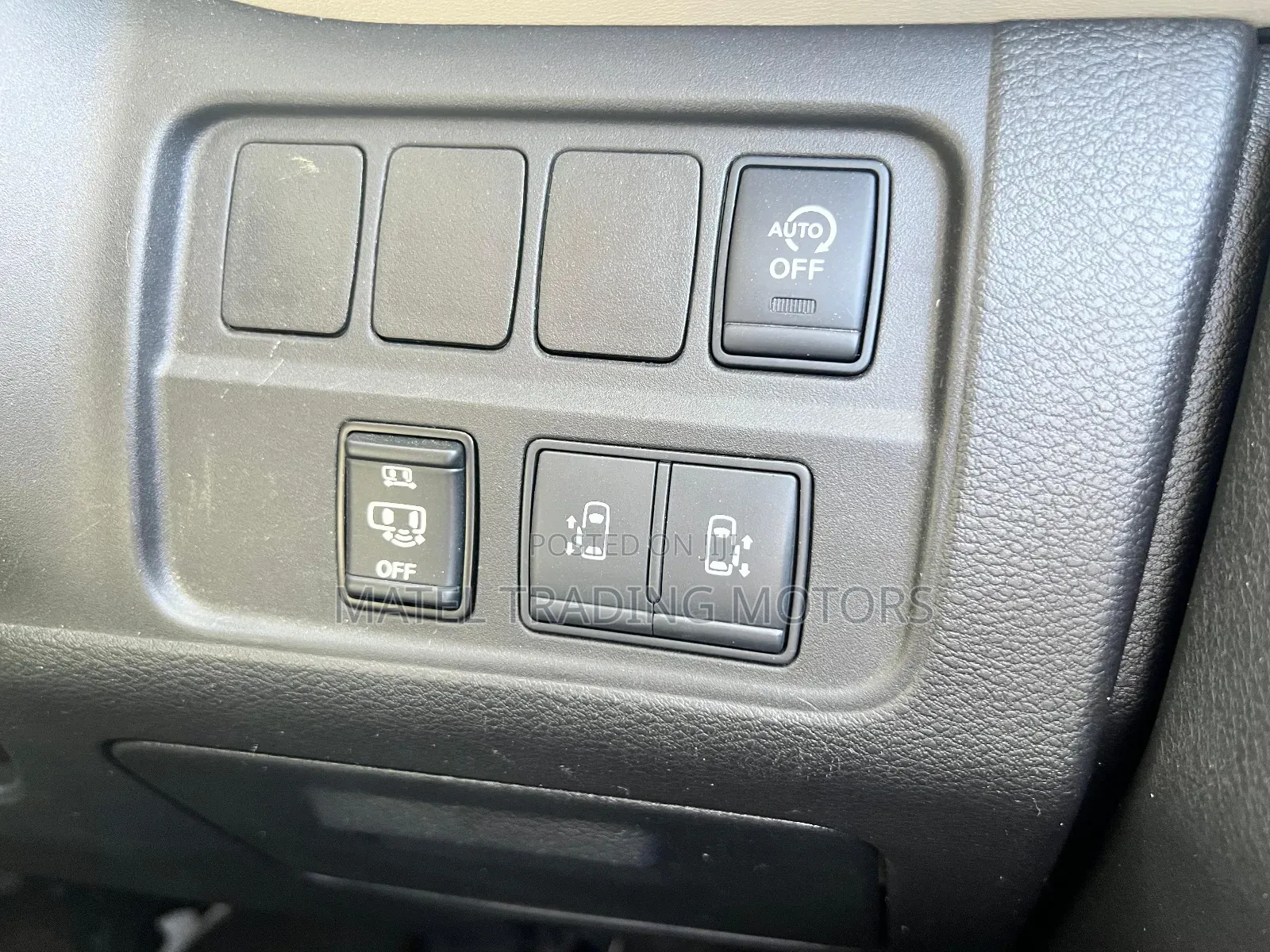 Nissan Serena 2018 White