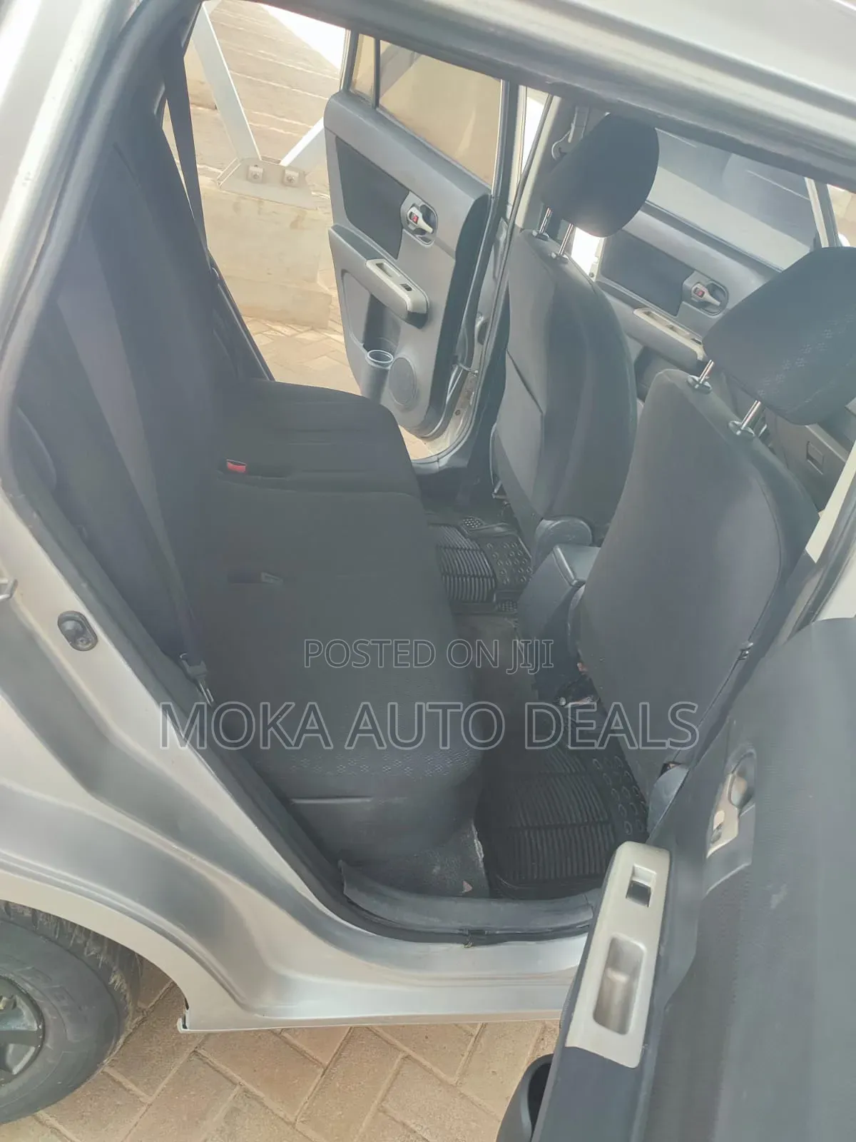 Toyota Corolla Rumion Hatchback 1.5 FWD 2009 Silver