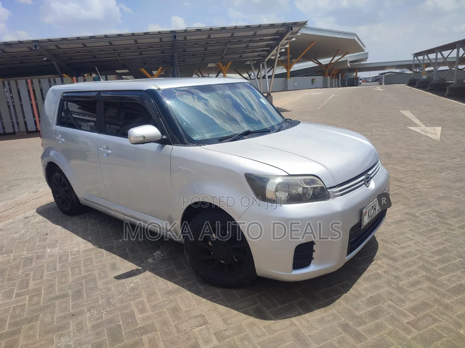 Toyota Corolla Rumion Hatchback 1.5 FWD 2009 Silver