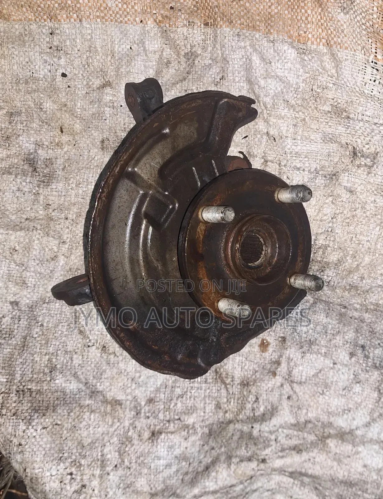 Daihatsu Mira Front Wheel Hub