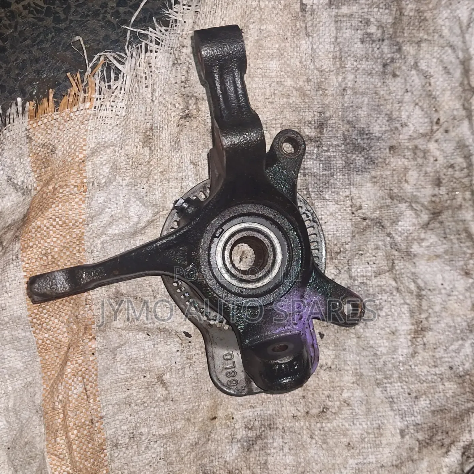 Suzuki Swift Front Wheel Hub