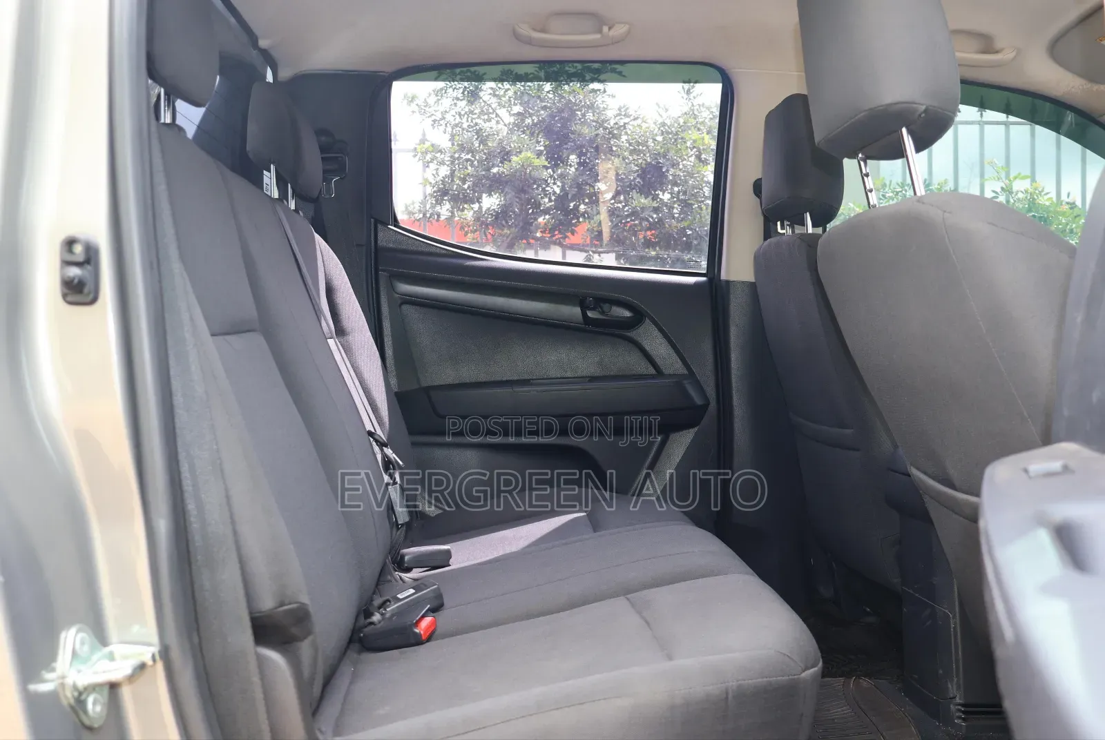 Isuzu D-MAX 2022 Gray