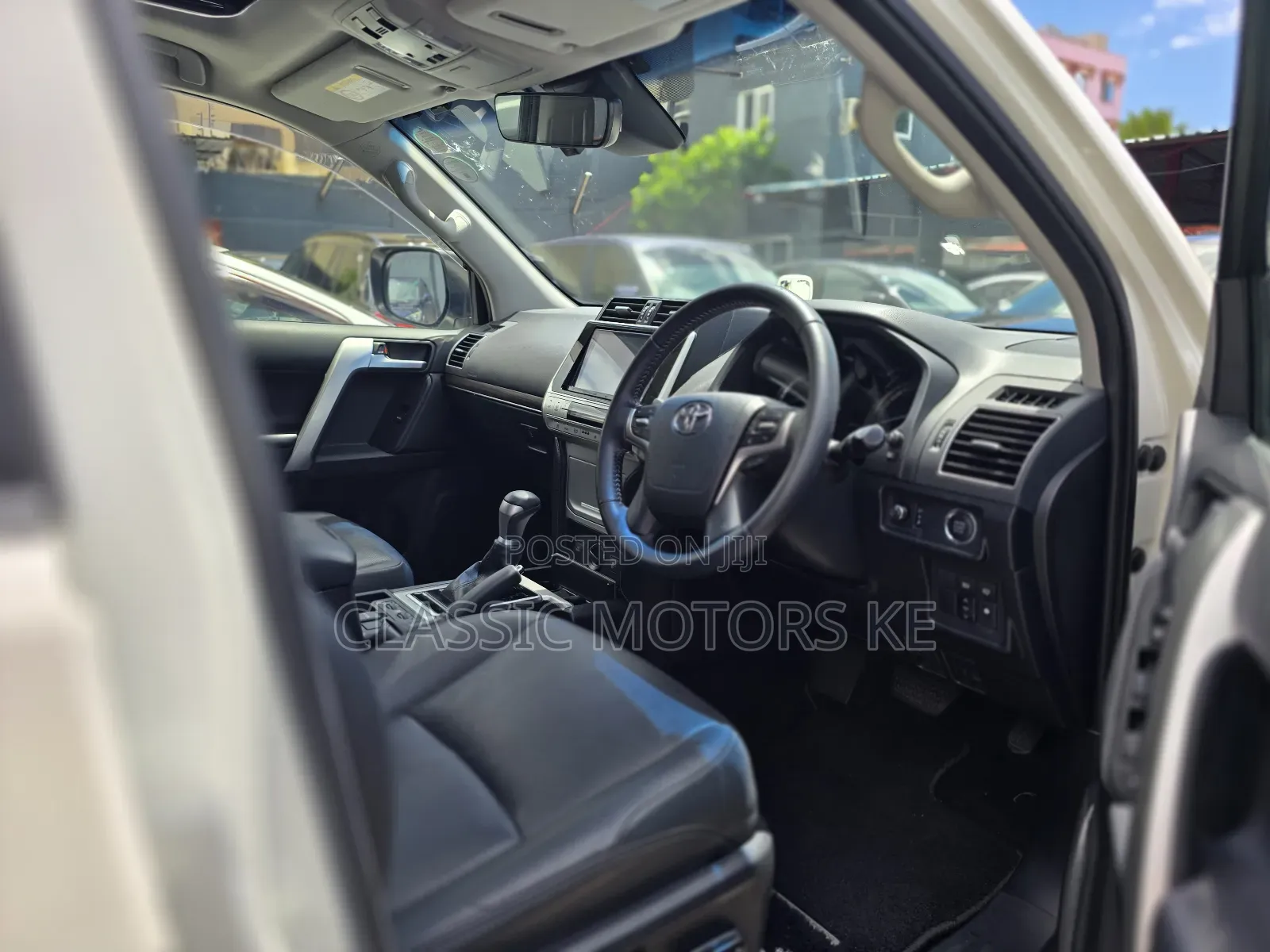 Toyota Land Cruiser Prado 2.7 2019 Pearl