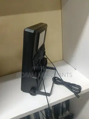Portable Solar Light With Bluetooth and Capacity to Add 2 More Lights