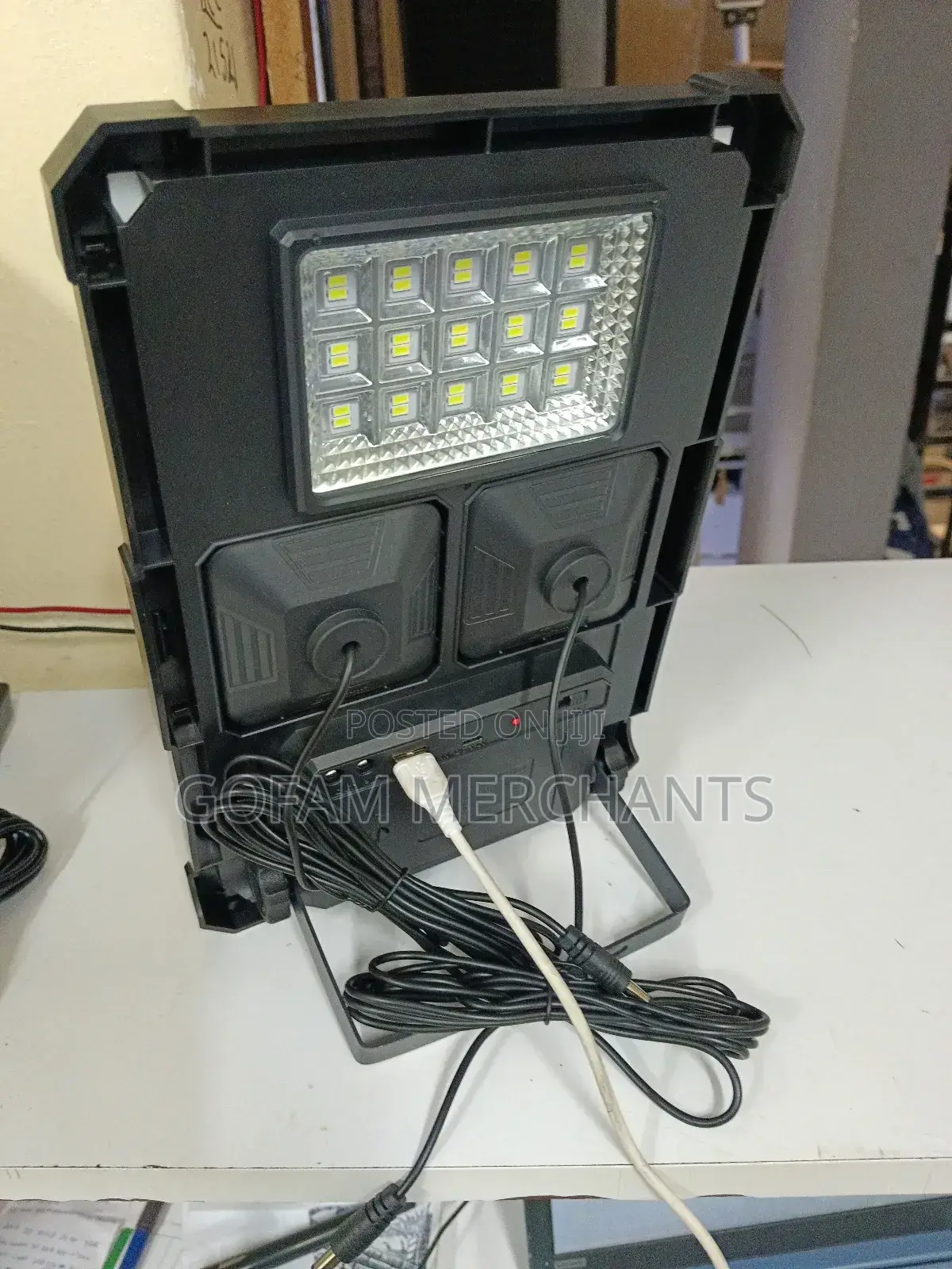 Portable Solar Light With Bluetooth and Capacity to Add 2 More Lights
