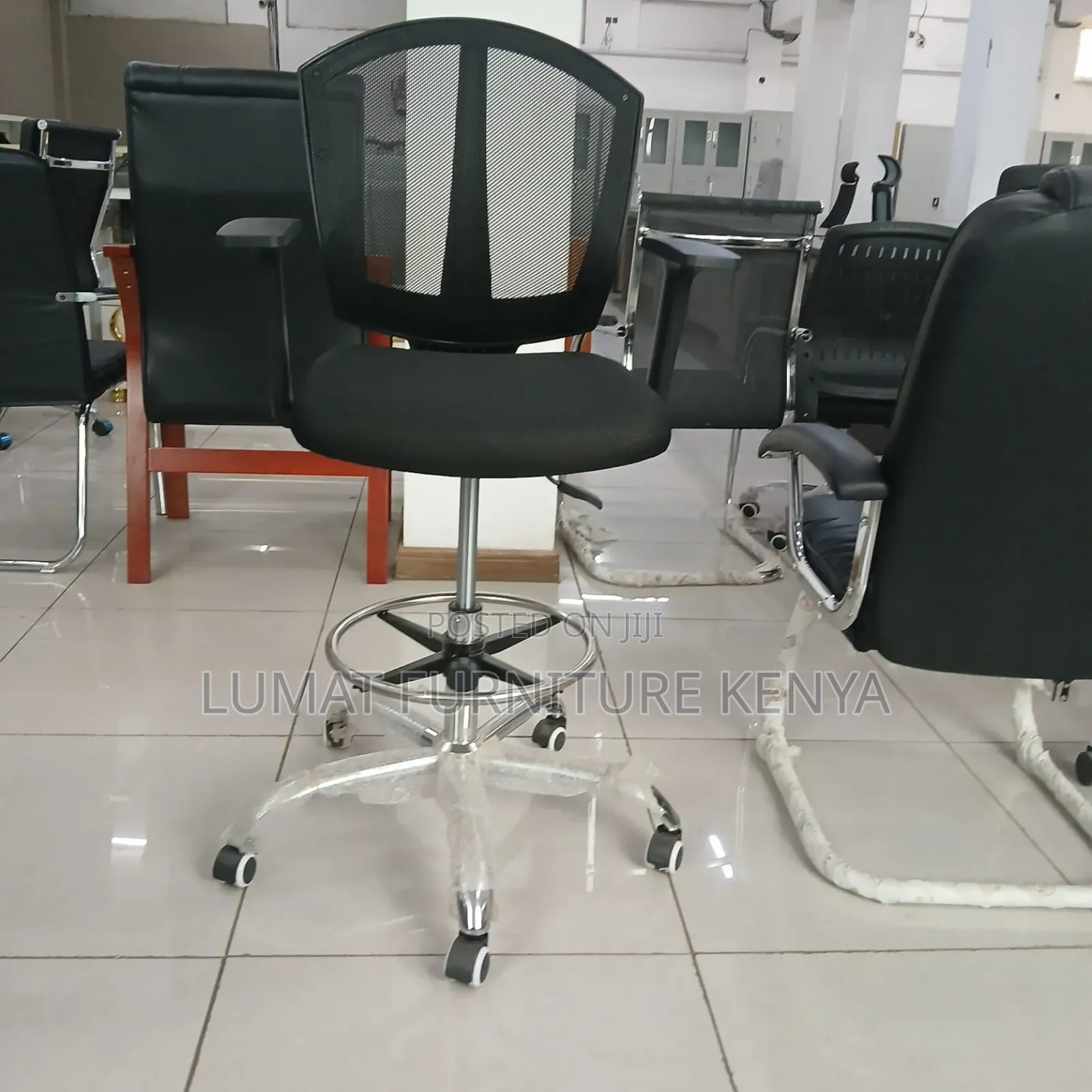 Uplift Comfort Chair