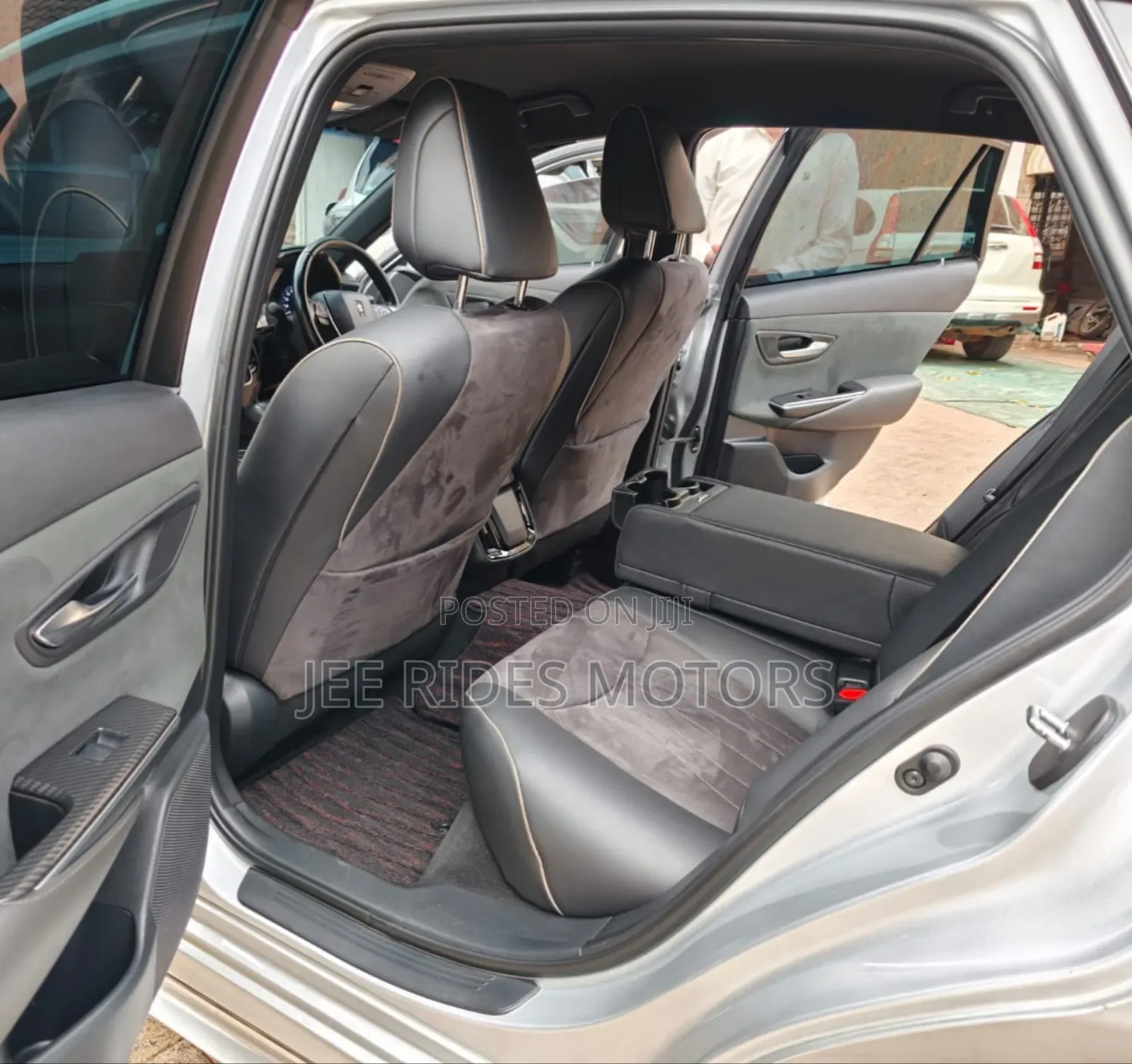 Toyota Crown 2015 White