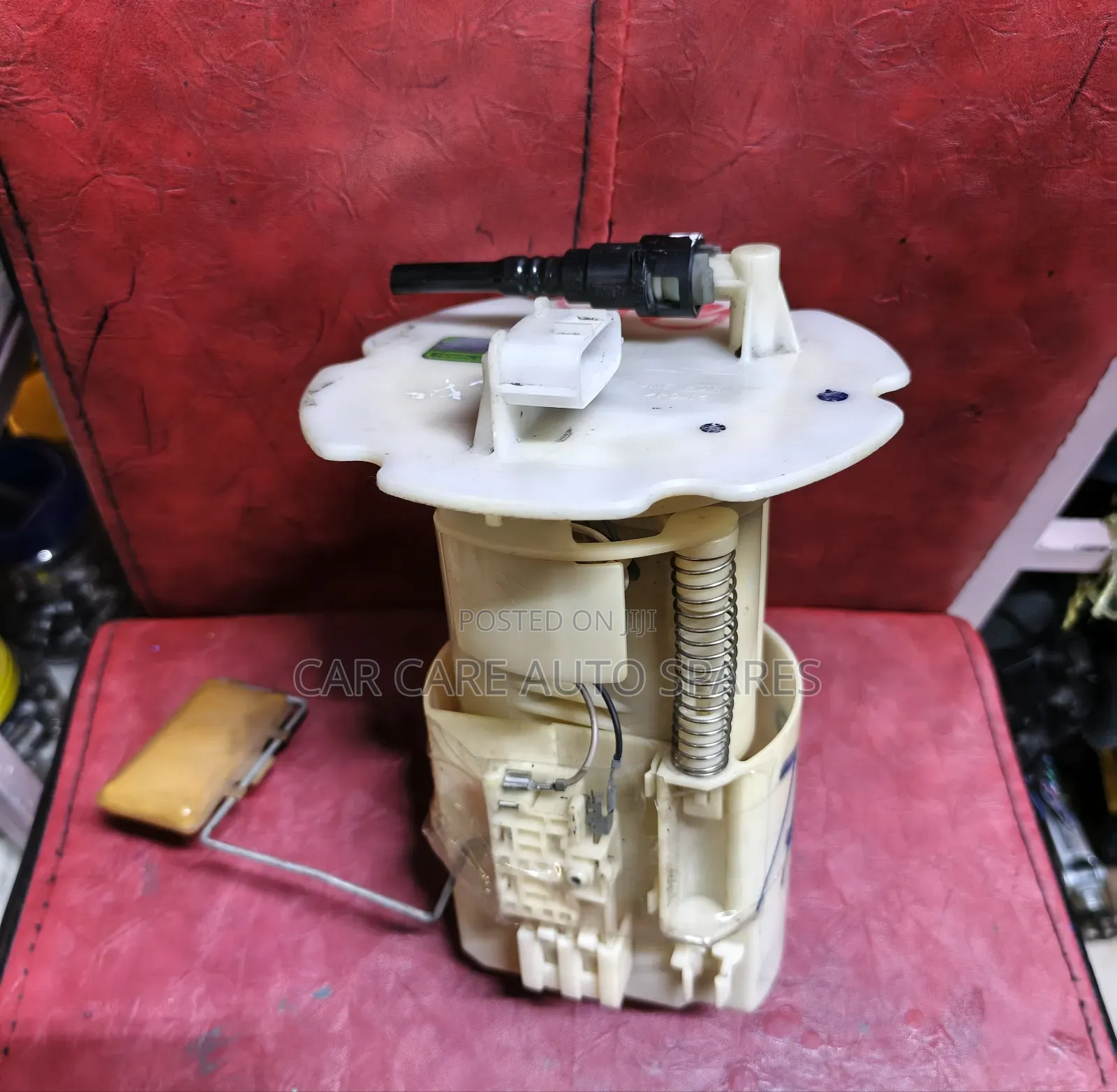 Fuel Pump Nissan Serena 2008