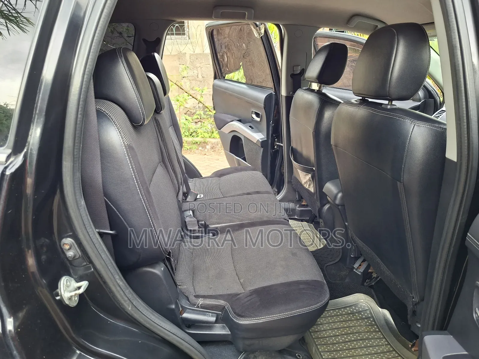 Mitsubishi Outlander 2010 Black