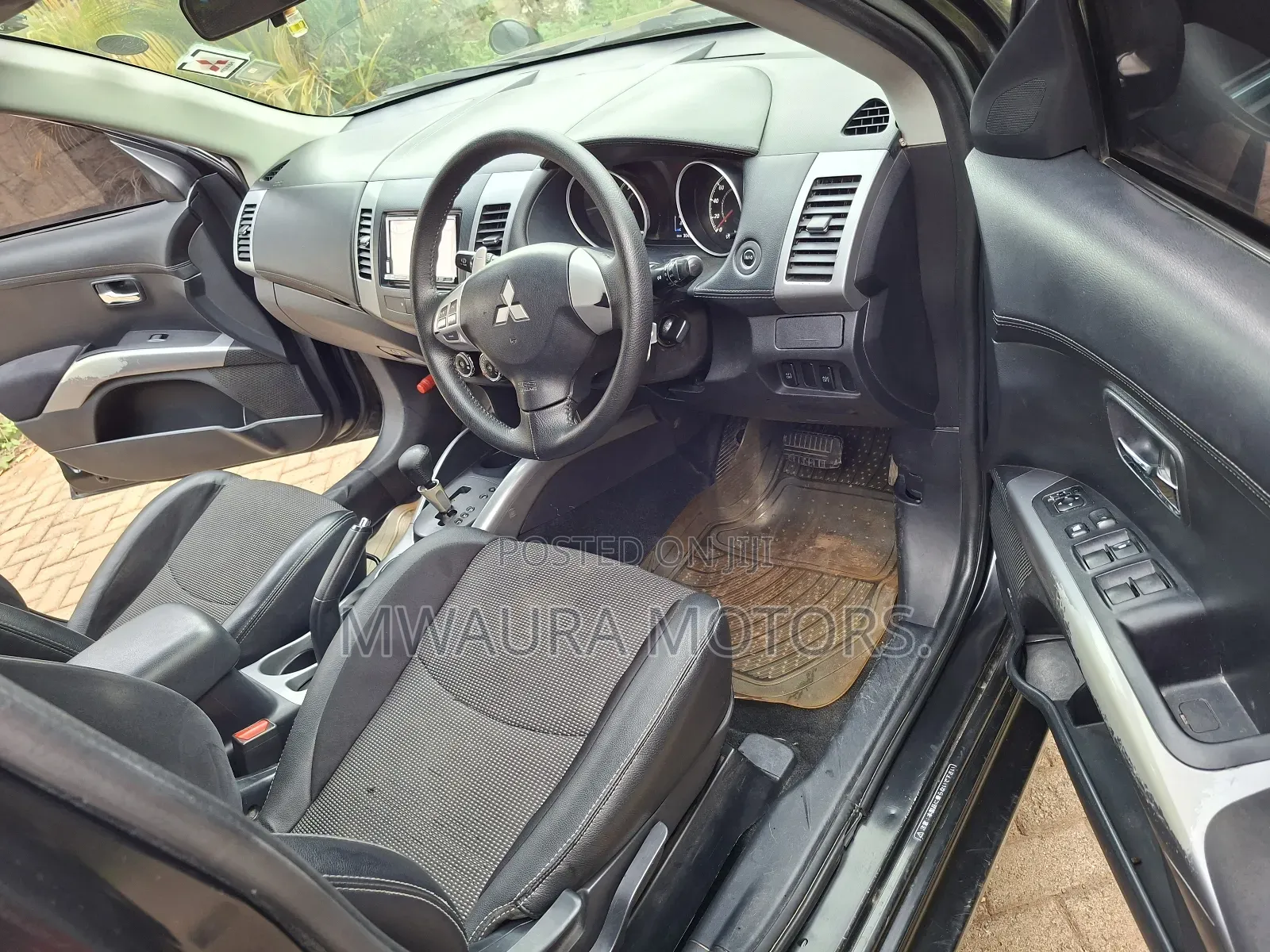 Mitsubishi Outlander 2010 Black