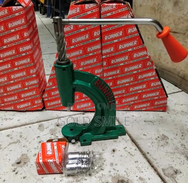 Runner Button Press Machine - main view