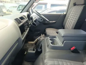Mazda Bongo 2018 Blue