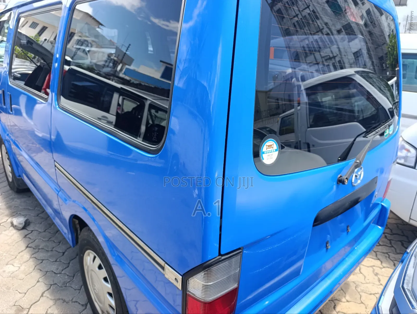 Mazda Bongo 2018 Blue
